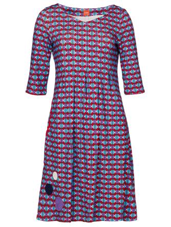 duAlmina Blows Soapbubbles